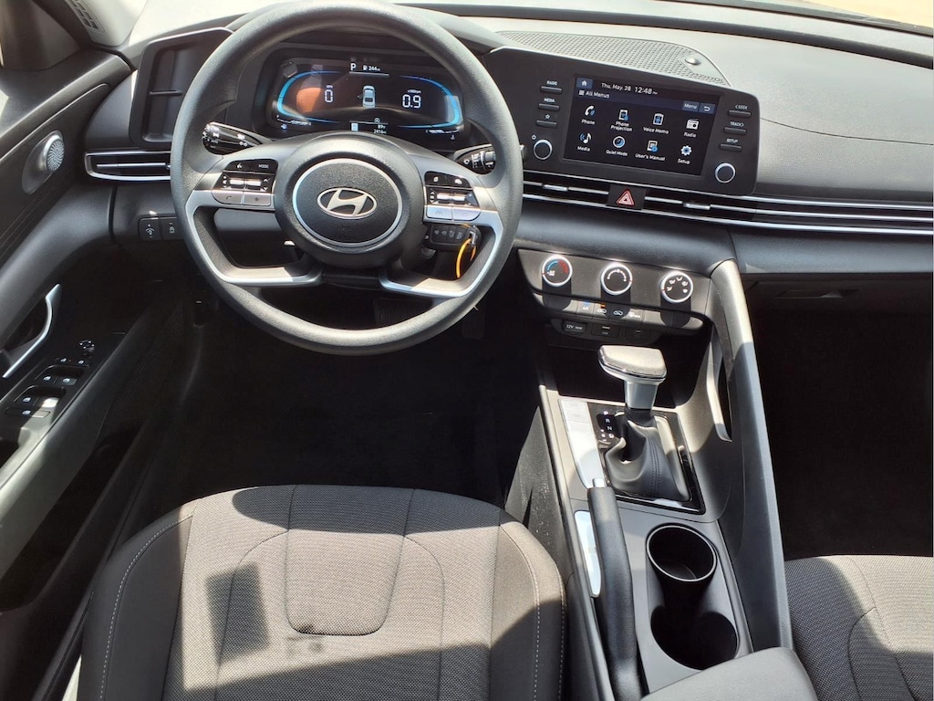 New 2026 Hyundai Elantra SE Sedan