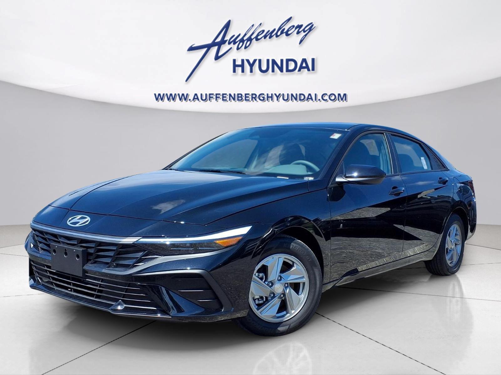 New 2026 Hyundai Elantra SE Sedan