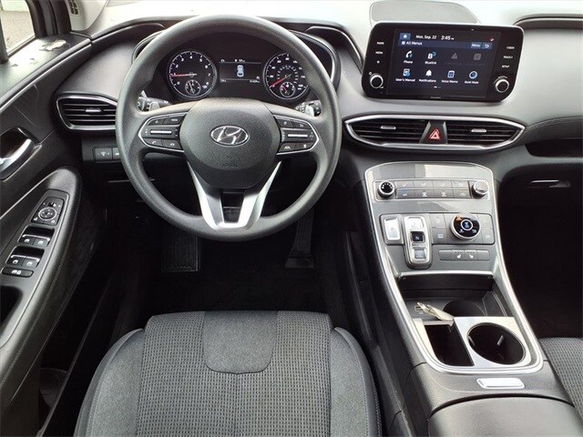 2022 Hyundai Santa Fe SEL photo 2