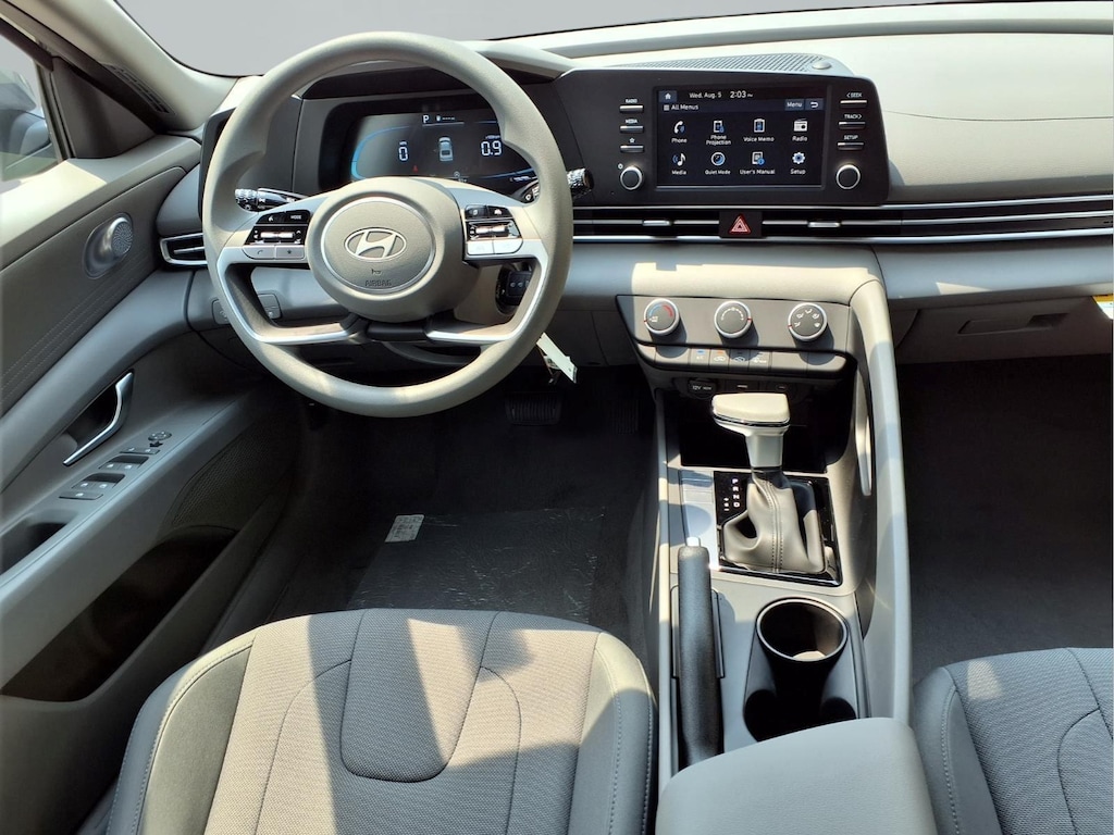 New 2026 Hyundai Elantra SE Sedan