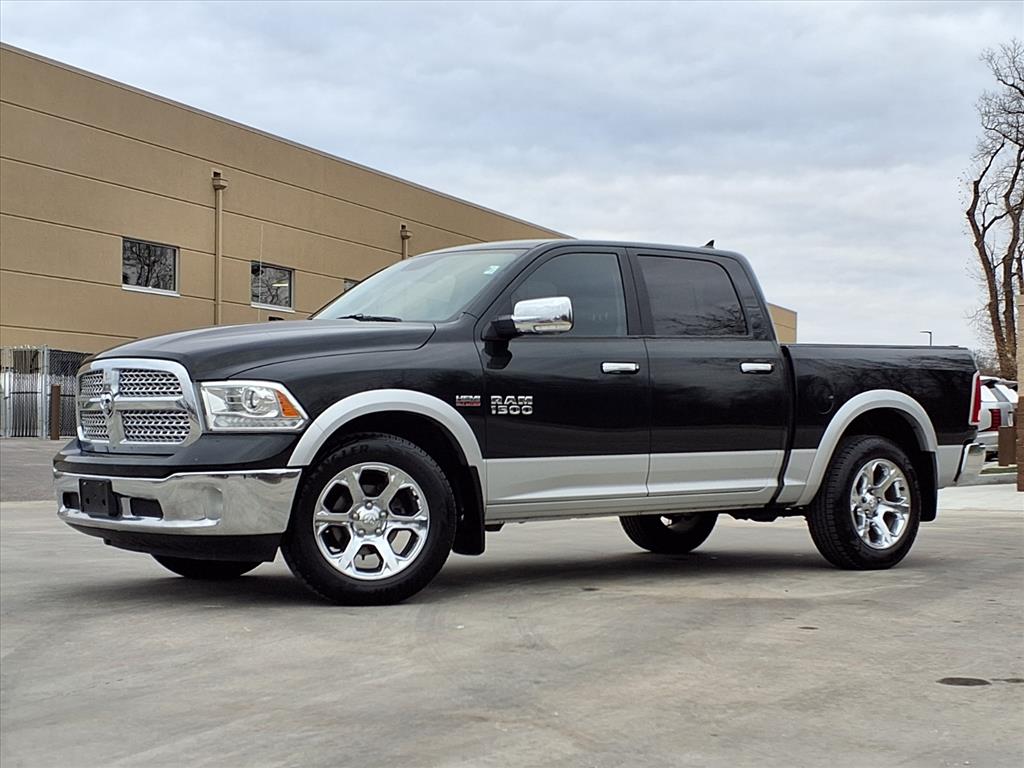 2017 RAM Ram 1500 Pickup Laramie