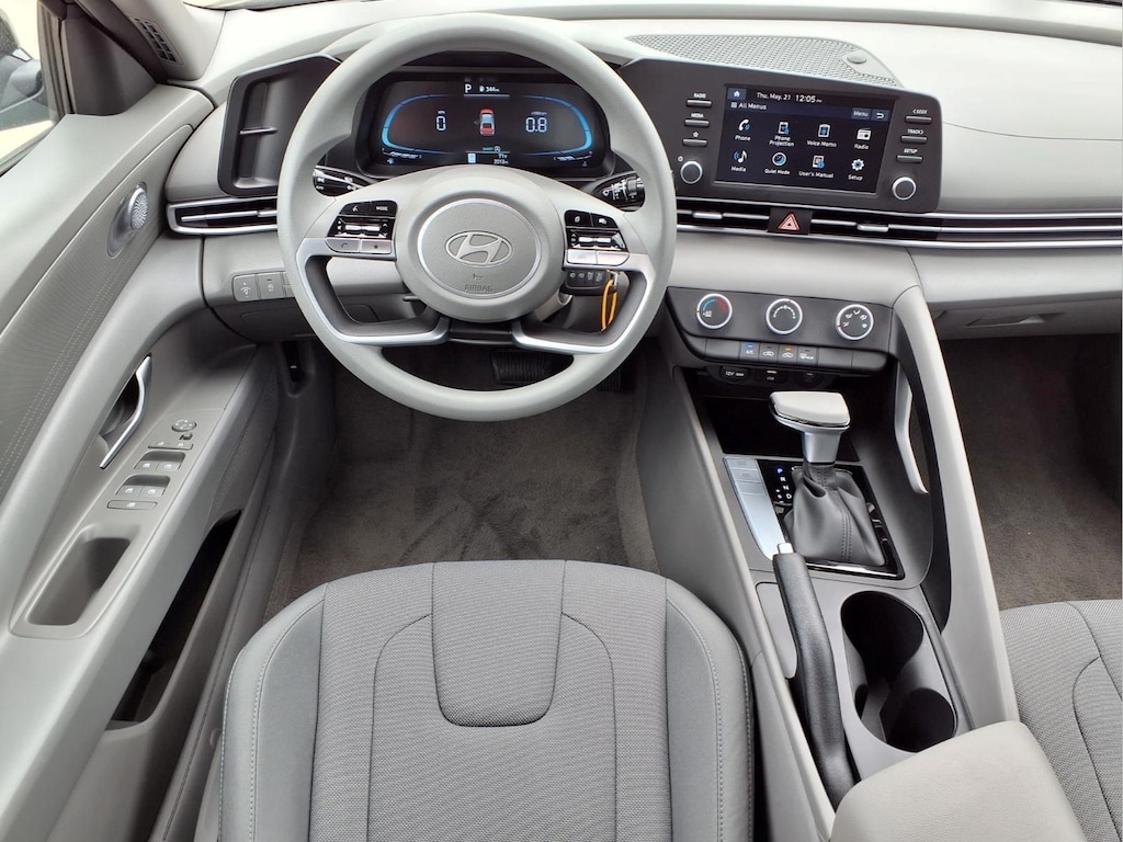 New 2026 Hyundai Elantra SE Sedan