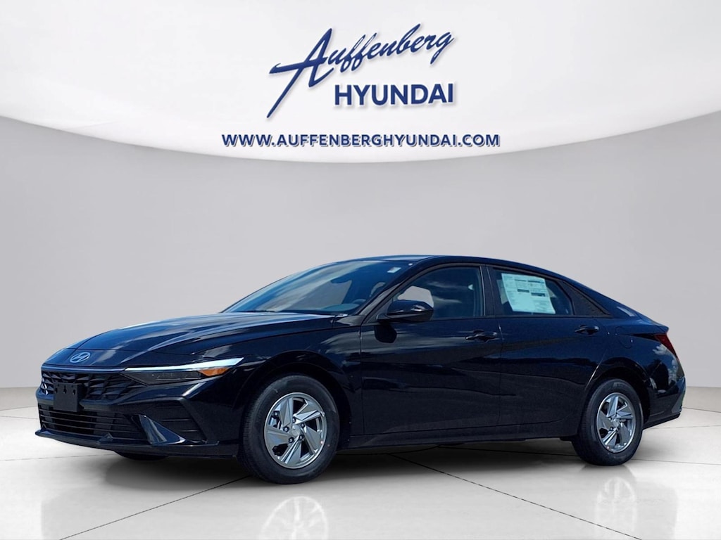 New 2026 Hyundai Elantra SE Sedan