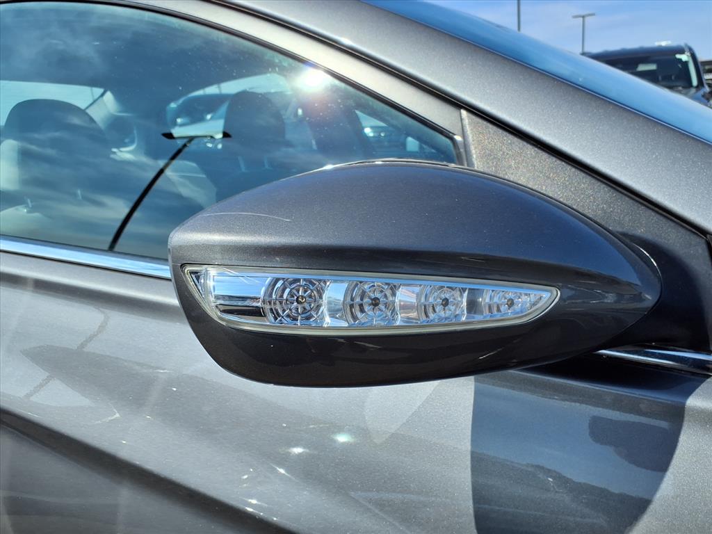2014 Hyundai Sonata GLS photo 2