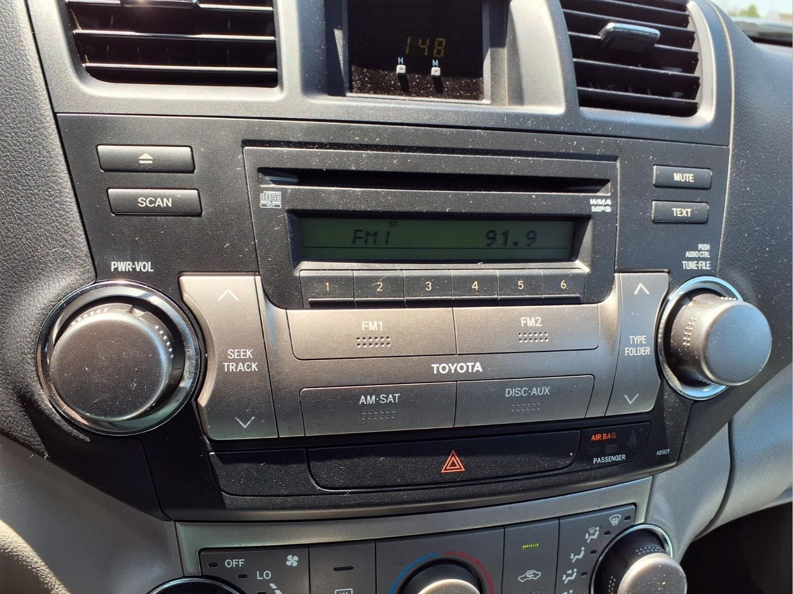 Used 2011 Toyota Highlander  with VIN 5TDZK3EH3BS044401 for sale in Shiloh, IL