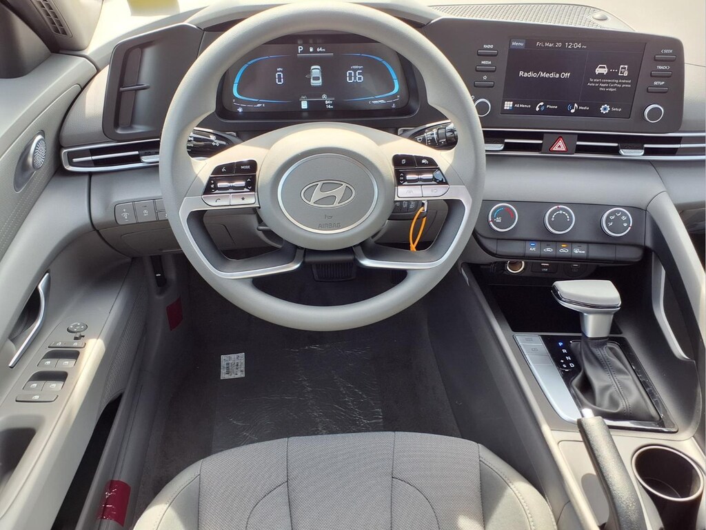 New 2026 Hyundai Elantra SE Sedan
