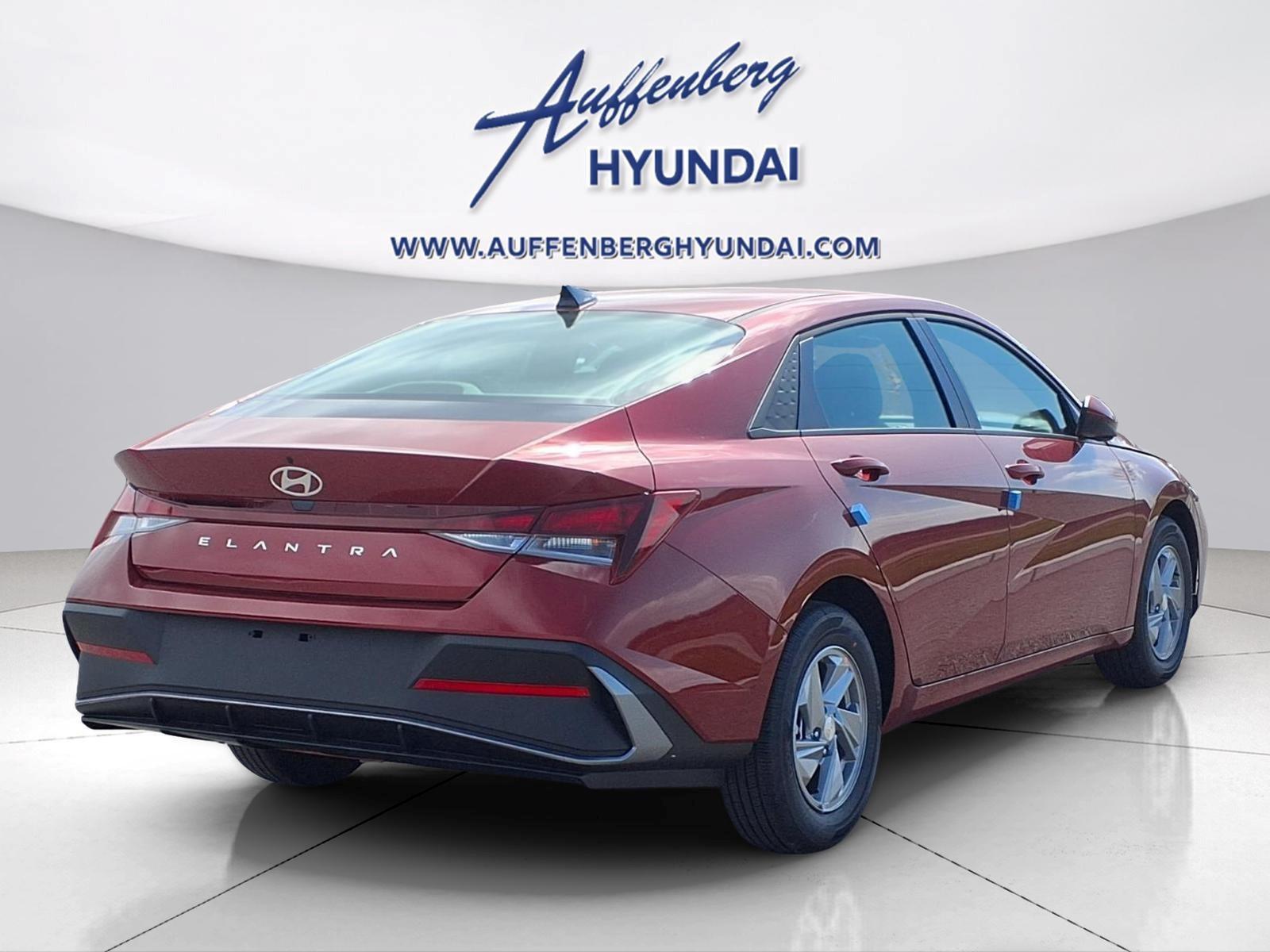 New 2026 Hyundai Elantra SE Sedan