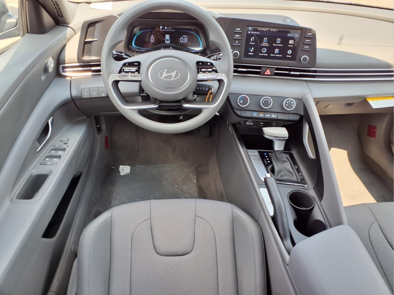 New 2026 Hyundai Elantra SE Sedan