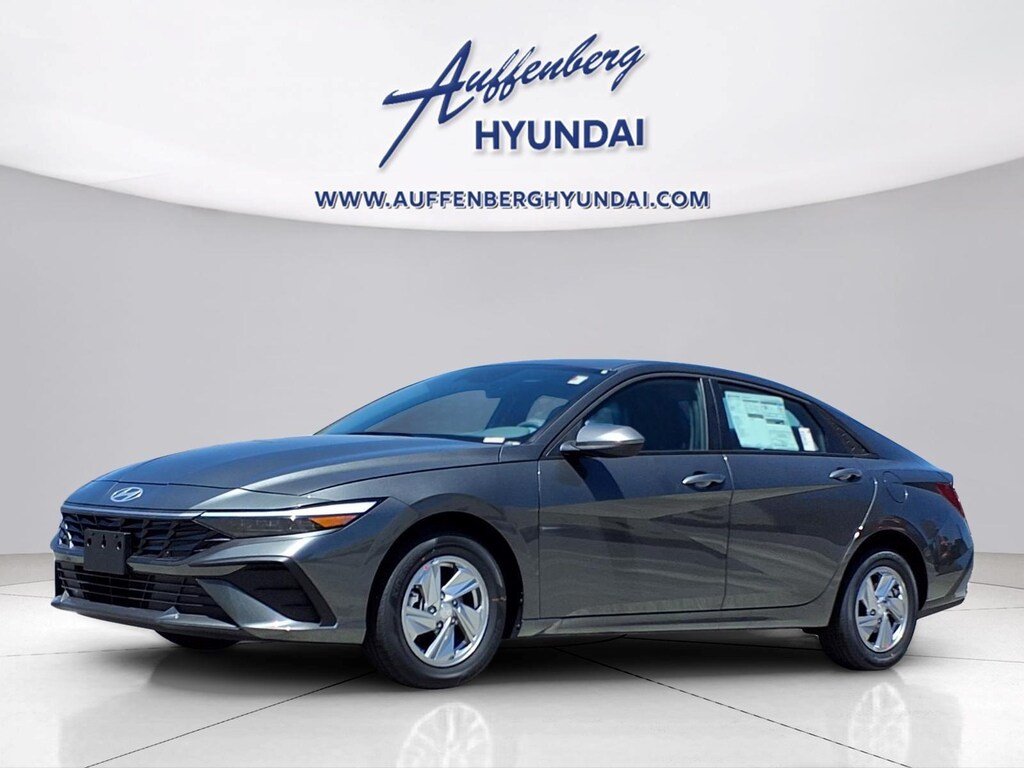 New 2026 Hyundai Elantra SE Sedan