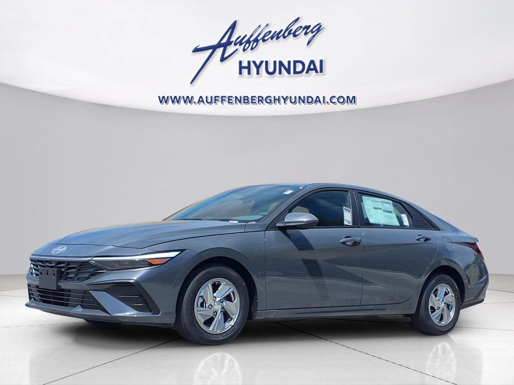 New 2026 Hyundai Elantra SE Sedan
