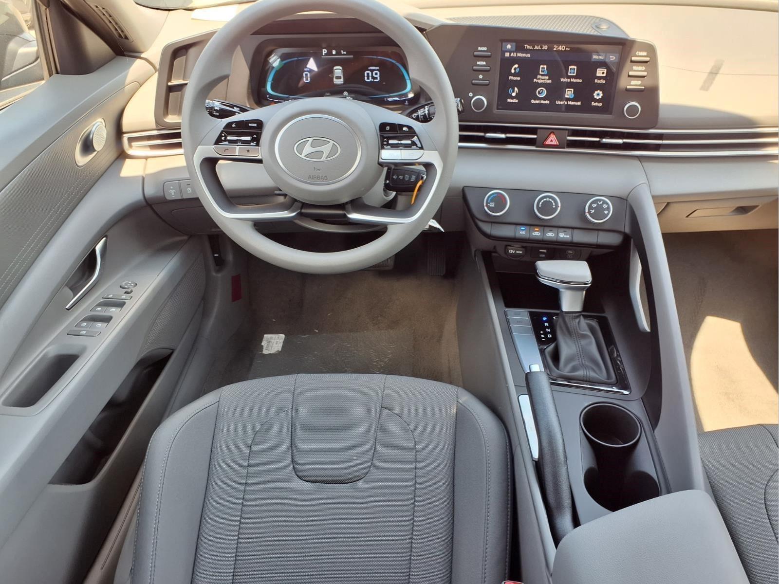 New 2026 Hyundai Elantra SE Sedan