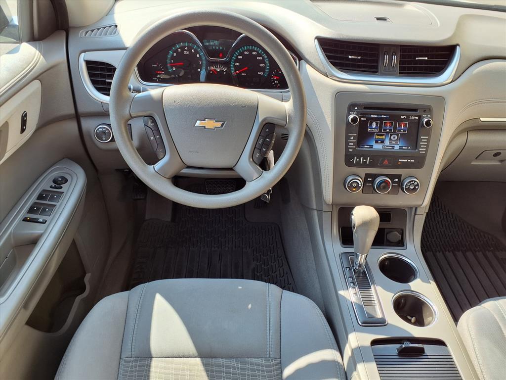 Used 2014 Chevrolet Traverse LS with VIN 1GNKRFKD4EJ194090 for sale in Shiloh, IL