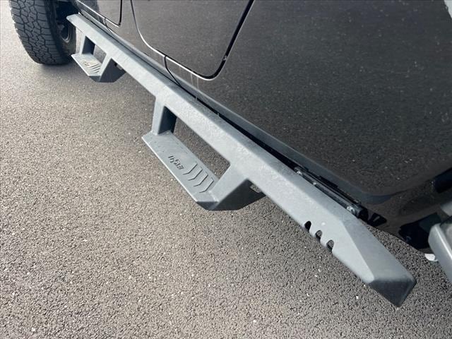 Used 2022 Jeep Gladiator California Edition with VIN 1C6HJTAG6NL152486 for sale in Ofallon, IL