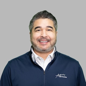 Staff member Chris Elliott from ID_685096910213