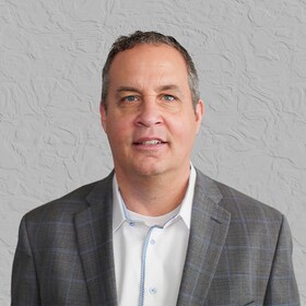 Staff member Jason Young from ID_75d4fac39601