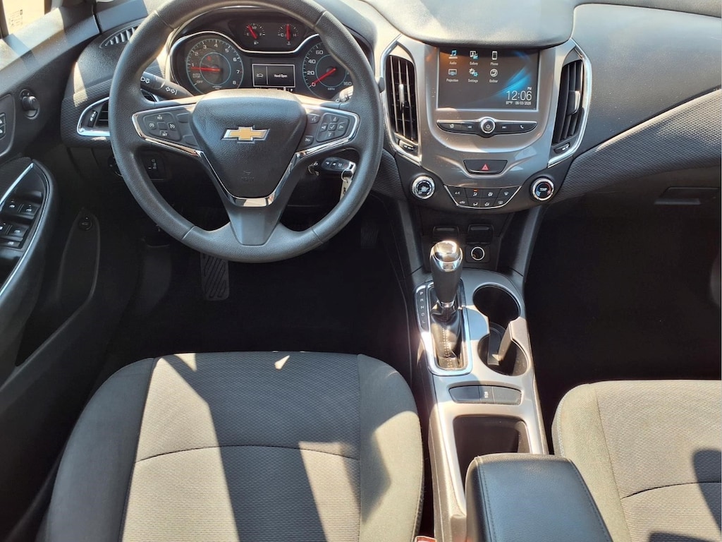 Used 2018 Chevrolet Cruze LT Auto Sedan