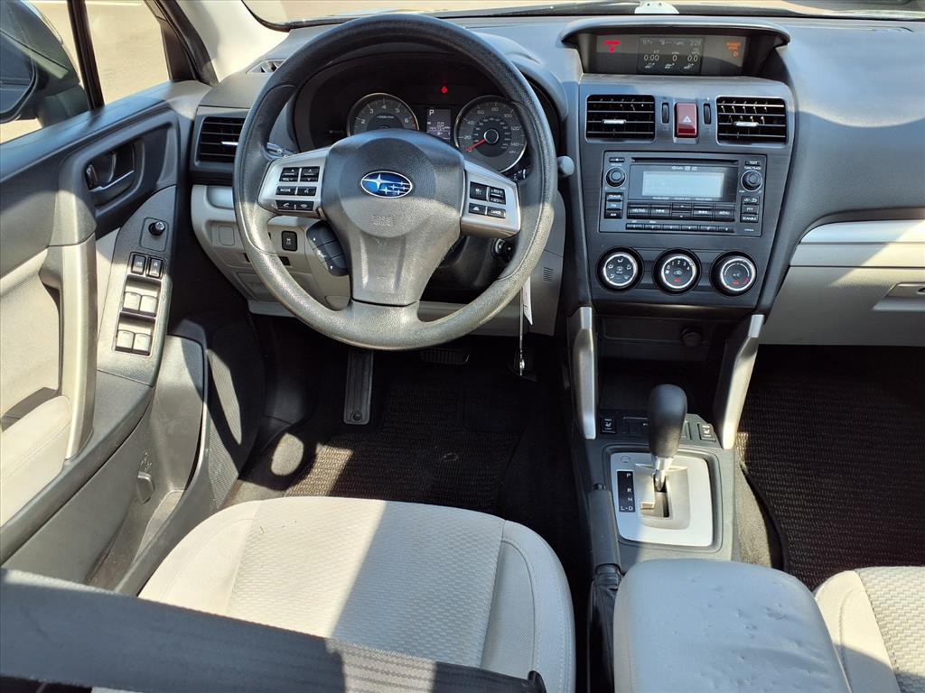 2015 Subaru Forester 2.5i Premium photo 2