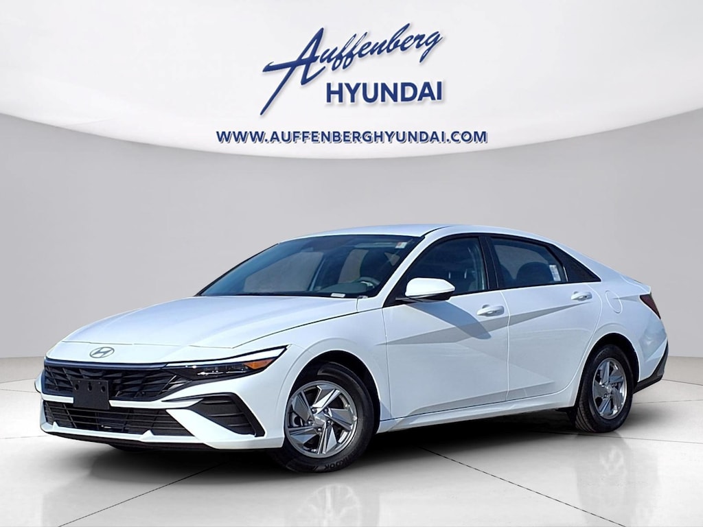 New 2026 Hyundai Elantra SE Sedan