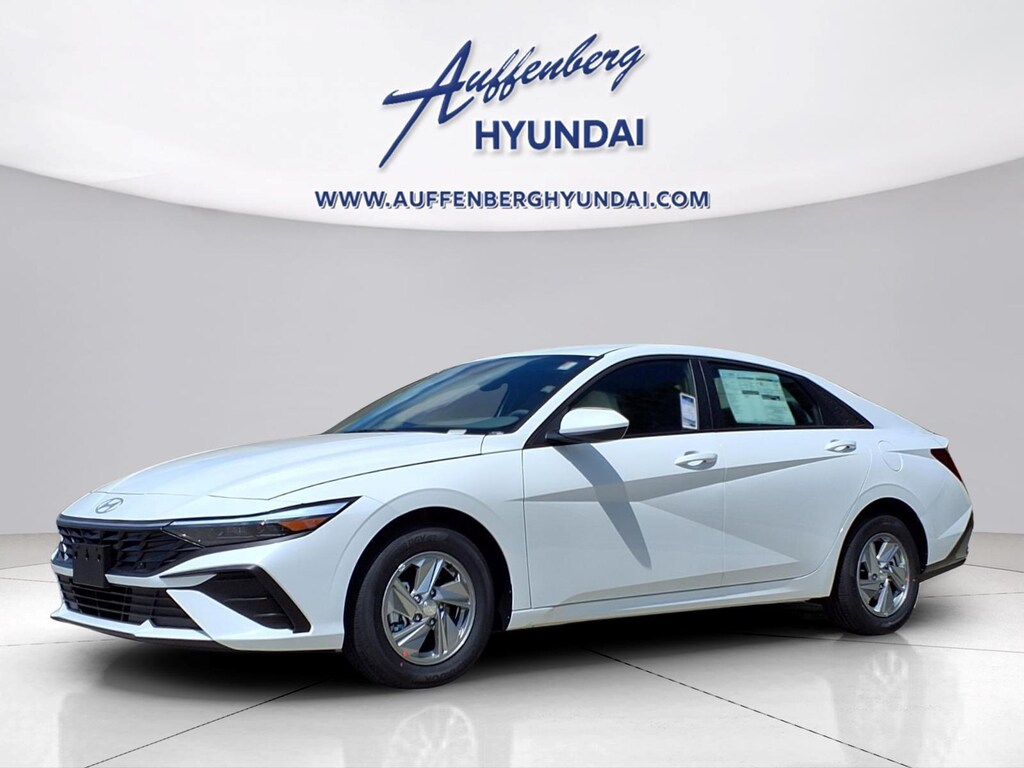 New 2026 Hyundai Elantra SE Sedan