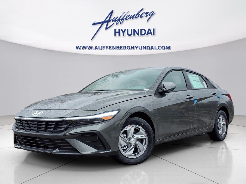 New 2026 Hyundai Elantra SE Sedan