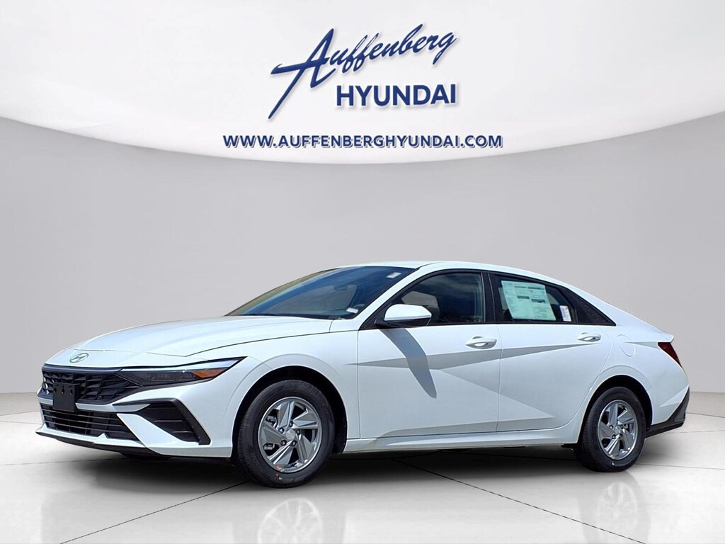 New 2026 Hyundai Elantra SE Sedan
