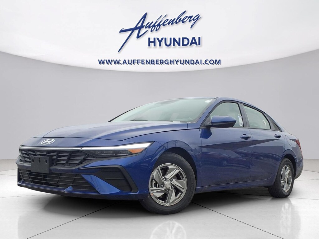 New 2026 Hyundai Elantra SE Sedan