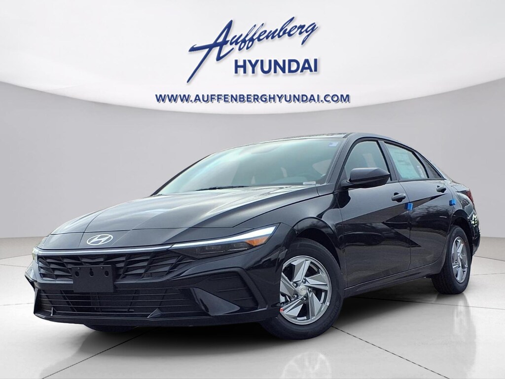 New 2026 Hyundai Elantra SE Sedan