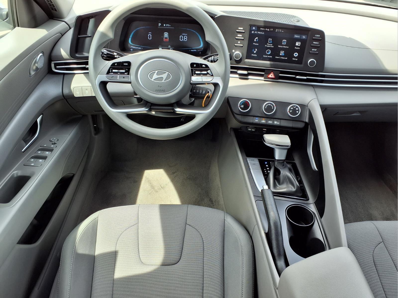 New 2026 Hyundai Elantra SE Sedan