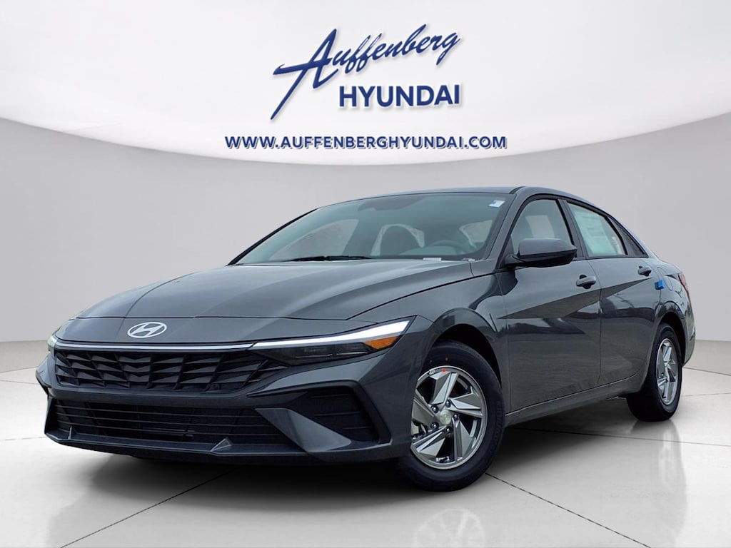 New 2026 Hyundai Elantra SE Sedan