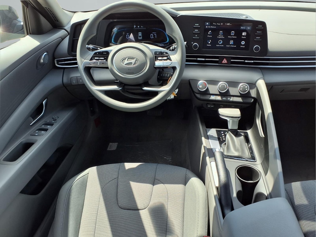 New 2026 Hyundai Elantra SE Sedan