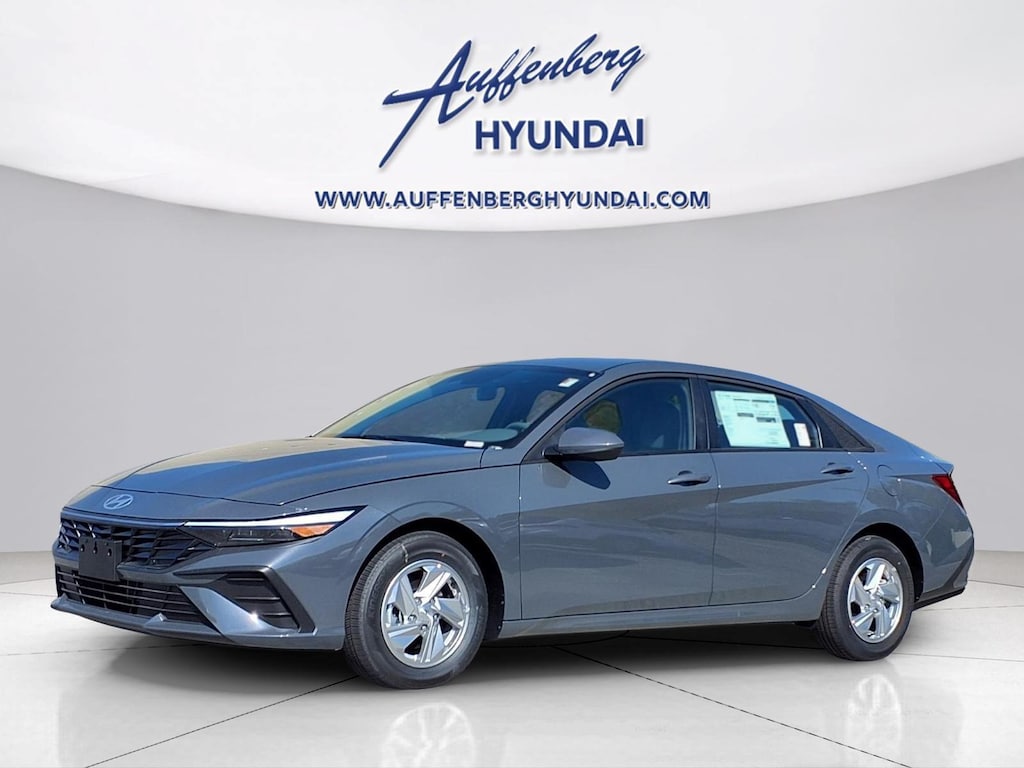 New 2026 Hyundai Elantra SE Sedan