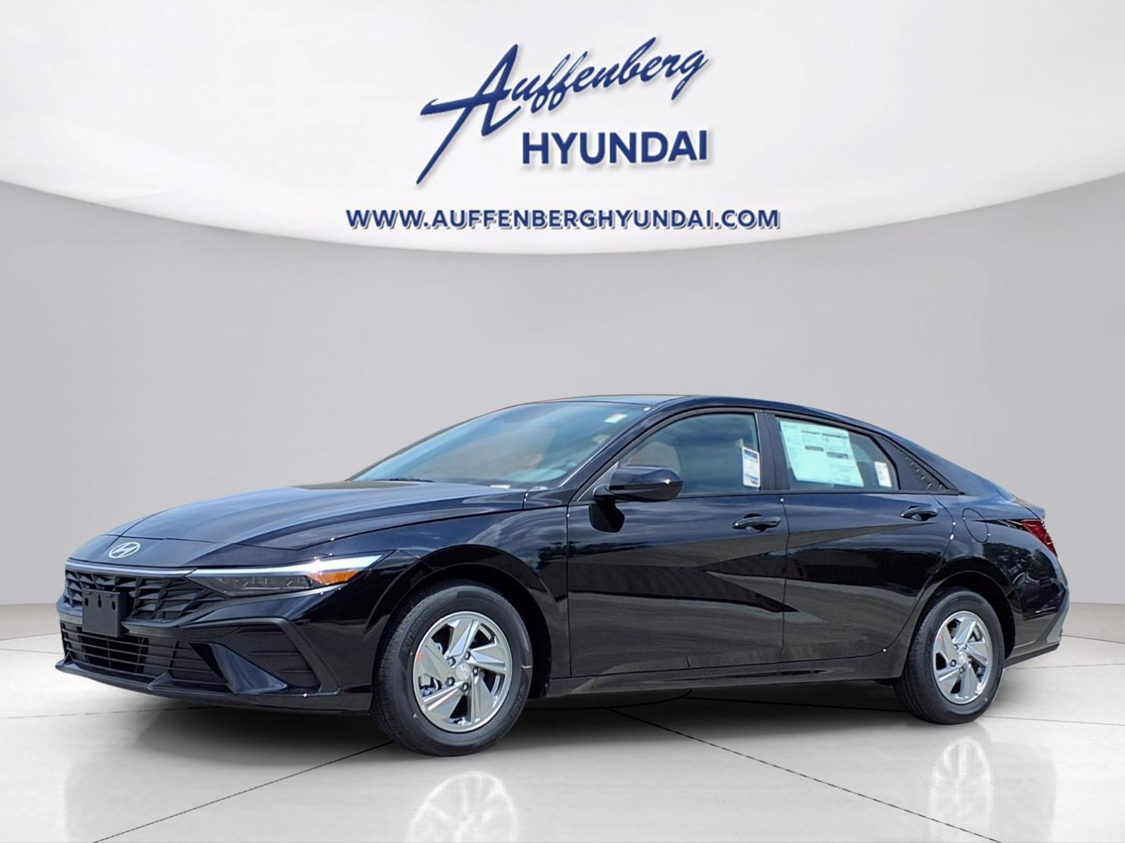 New 2026 Hyundai Elantra SE Sedan