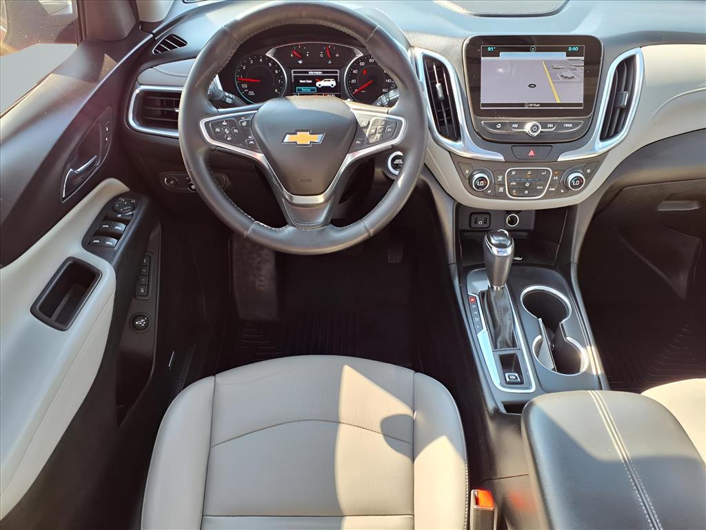 2018 Chevrolet Equinox Premier photo 2