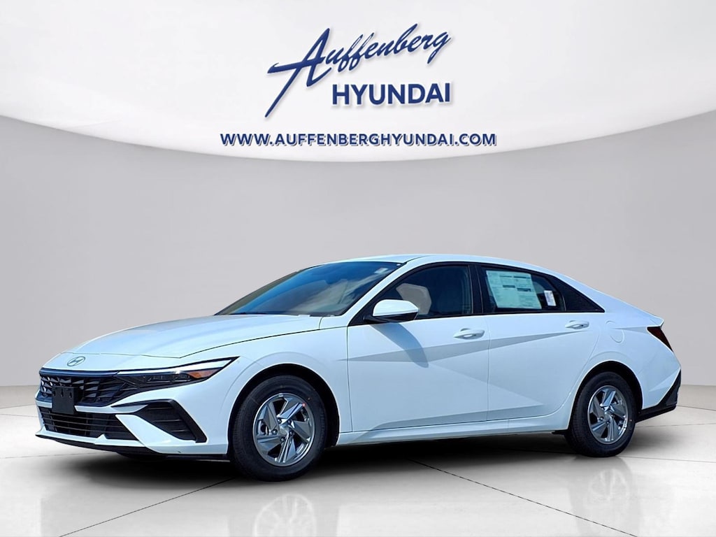 New 2026 Hyundai Elantra SE Sedan