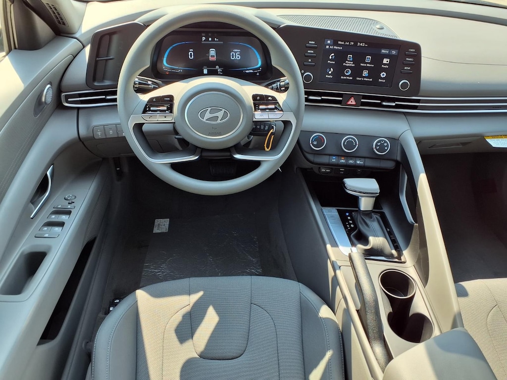 New 2026 Hyundai Elantra SE Sedan