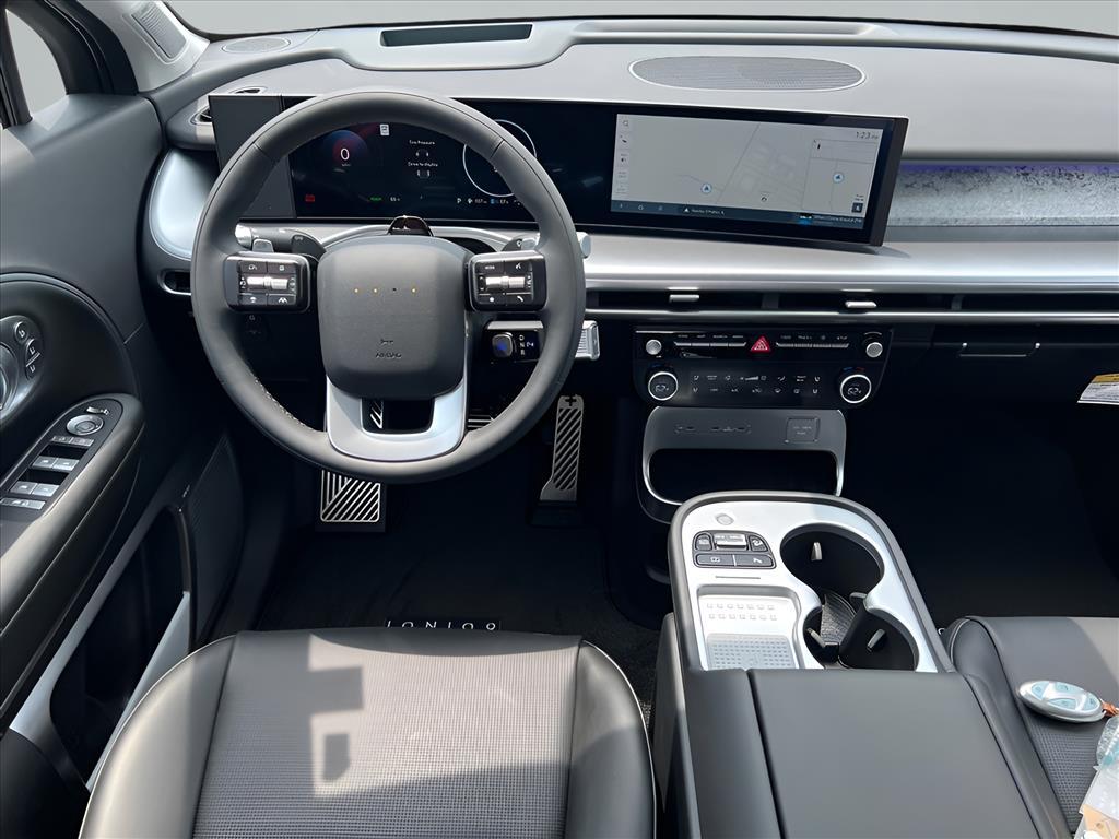 2026 Hyundai IONIQ 9 Performance Calligraphy - Photo 2