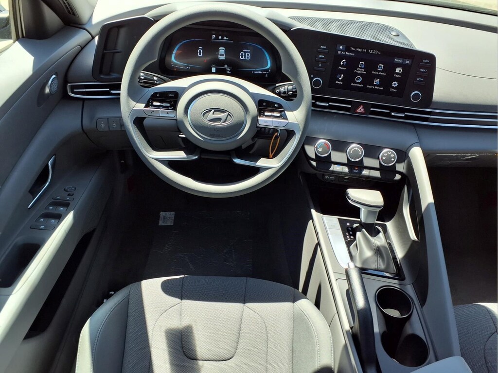 New 2026 Hyundai Elantra SE Sedan