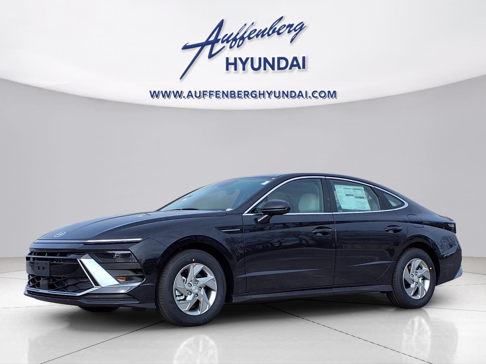 2026 Hyundai Sonata SE's photo