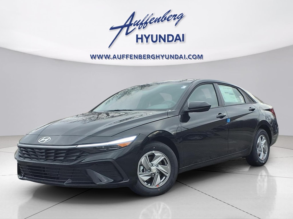 New 2026 Hyundai Elantra SE Sedan