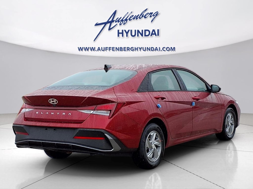 New 2026 Hyundai Elantra SE Sedan