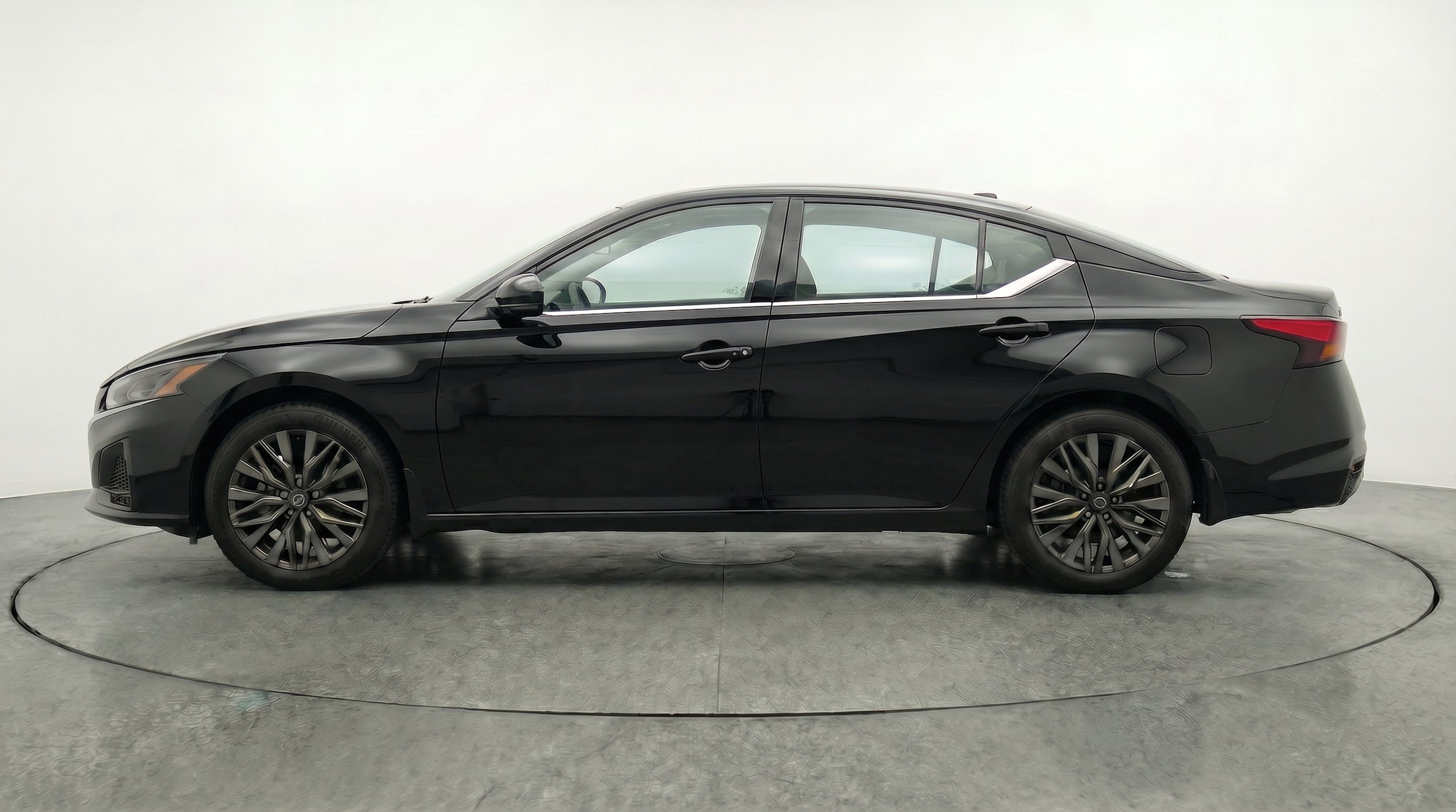 Thumbnail: 2026 Nissan Altima - 5