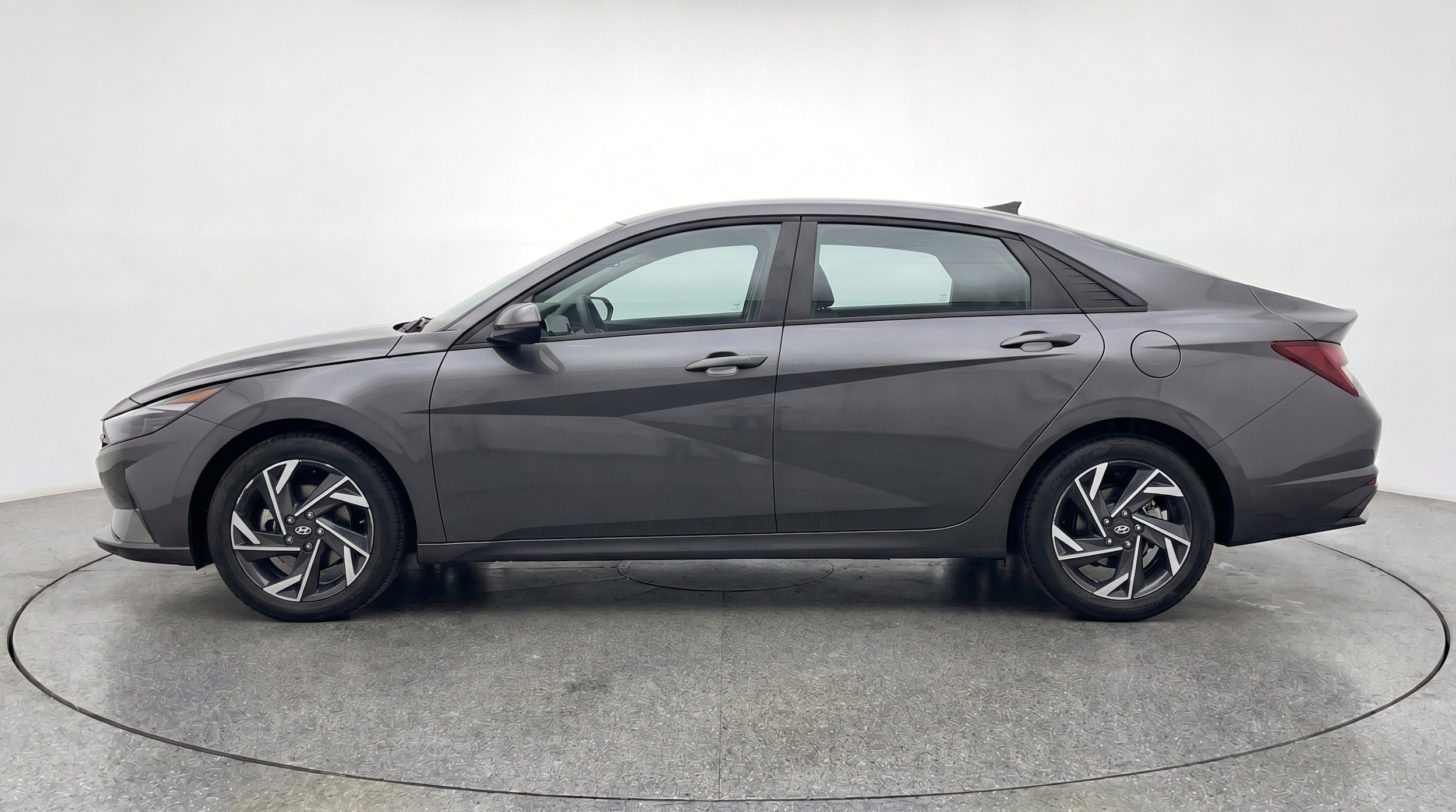 Thumbnail: 2025 Hyundai Elantra - 5