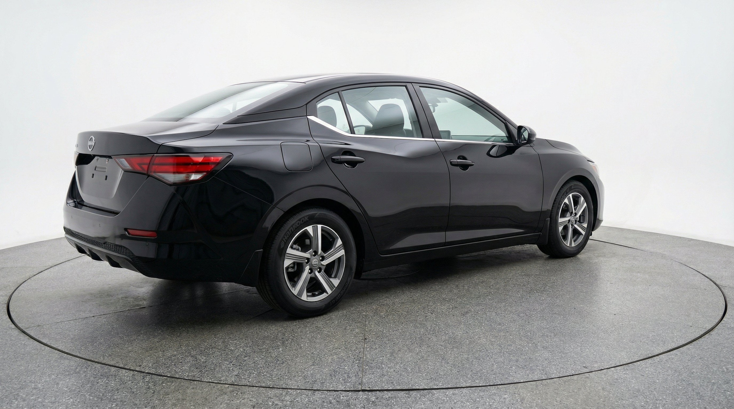 Thumbnail: 2025 Nissan Sentra - 9