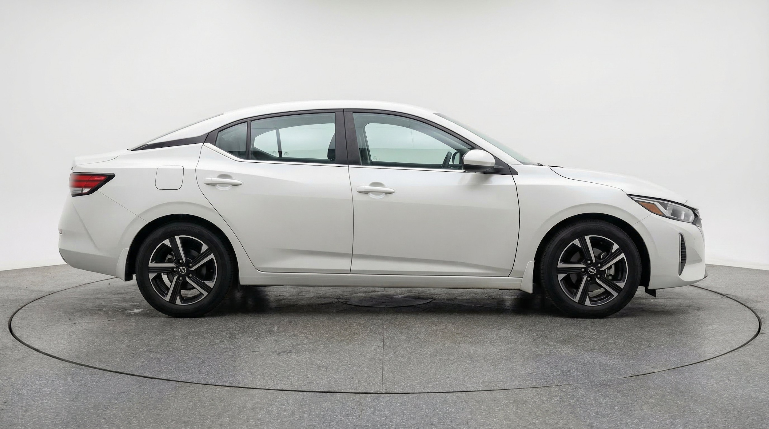 Thumbnail: 2025 Nissan Sentra - 11