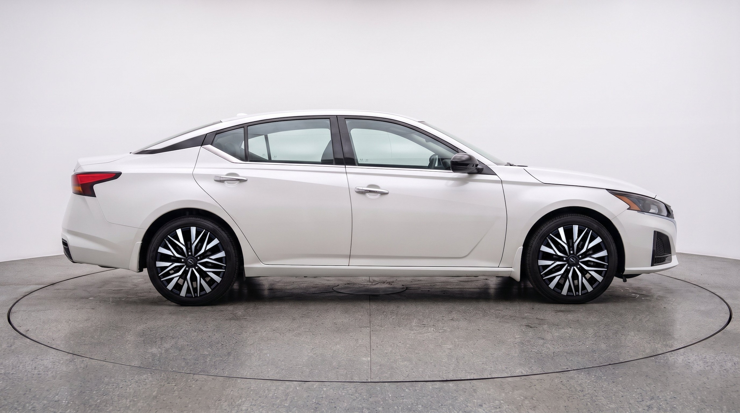 Thumbnail: 2025 Nissan Altima - 11