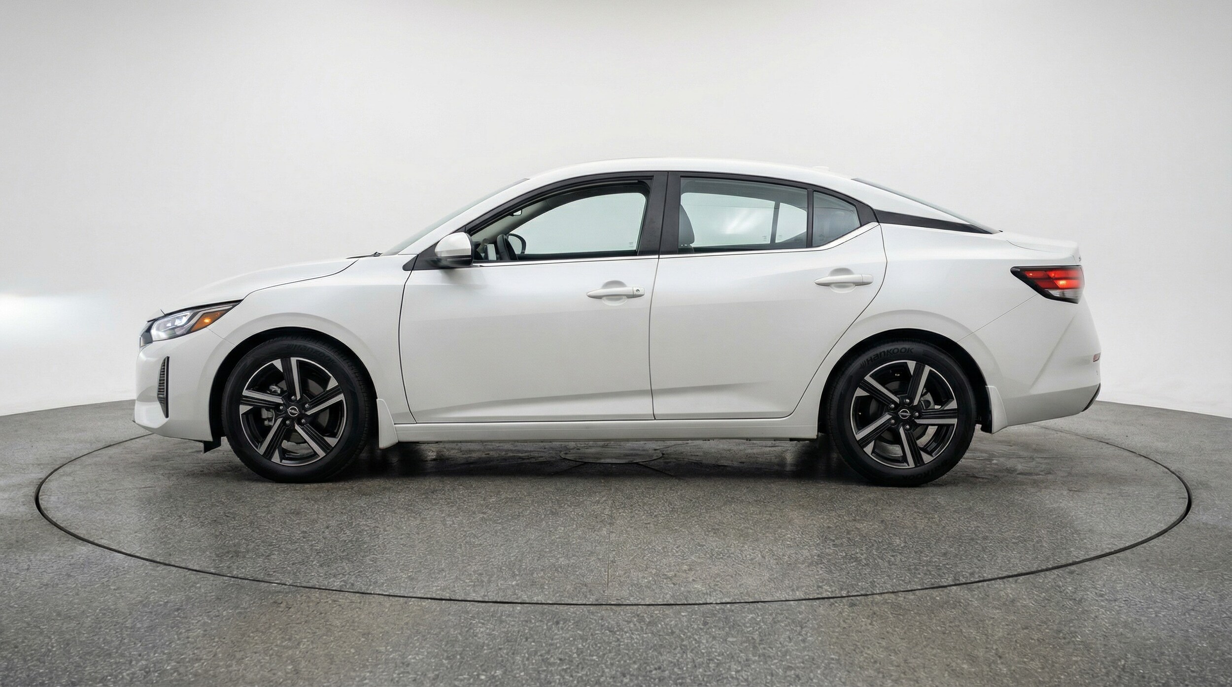 Thumbnail: 2025 Nissan Sentra - 4