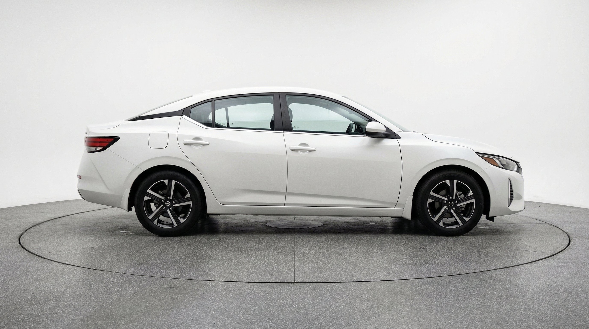 Thumbnail: 2025 Nissan Sentra - 11