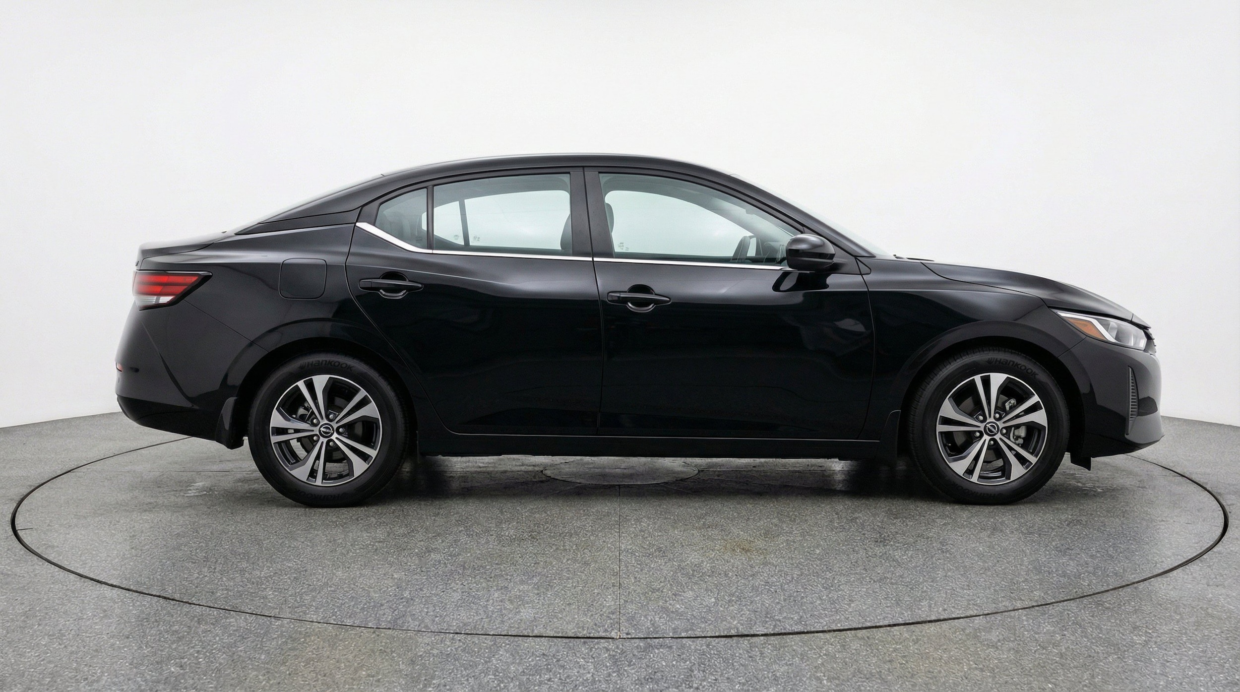 Thumbnail: 2025 Nissan Sentra - 11