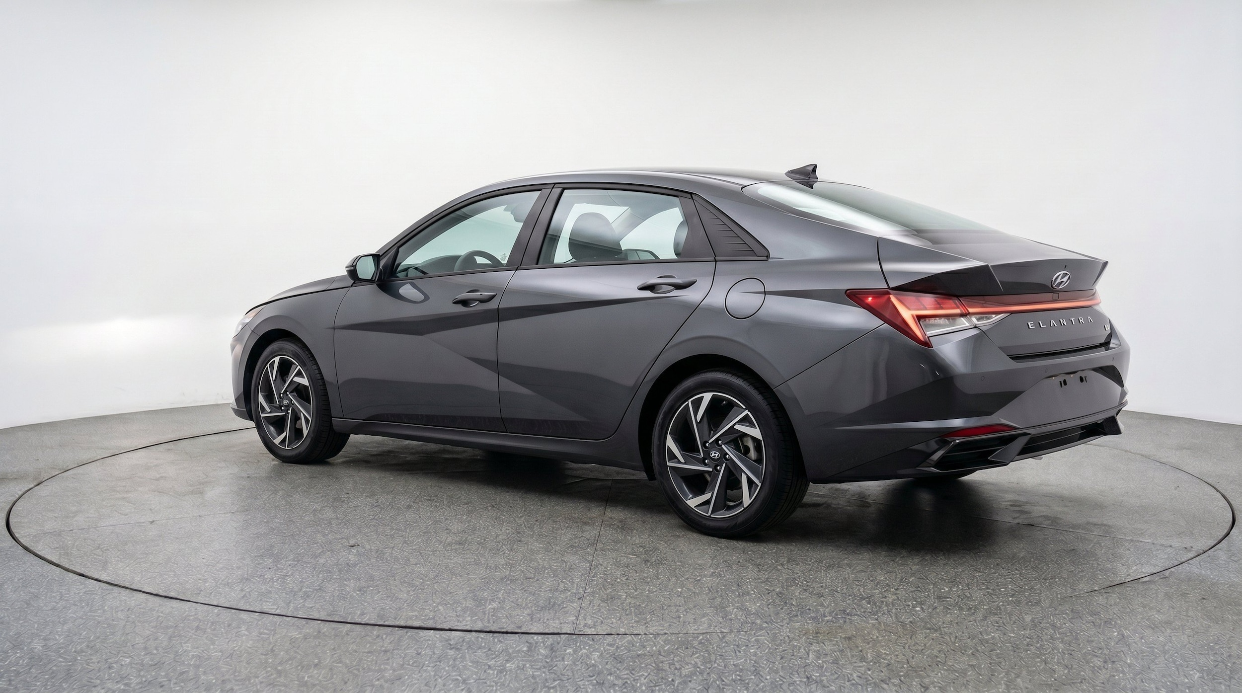 Thumbnail: 2025 Hyundai Elantra - 6