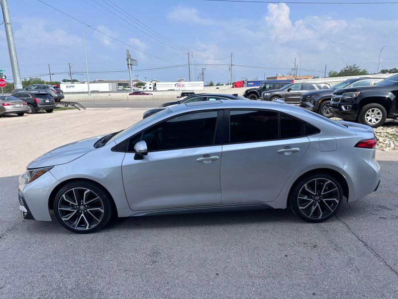 2022 Toyota Corolla SE Premium photo 4